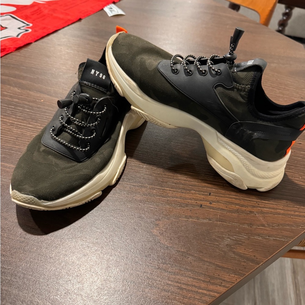 Steve Madden Myles Camo Sneakers